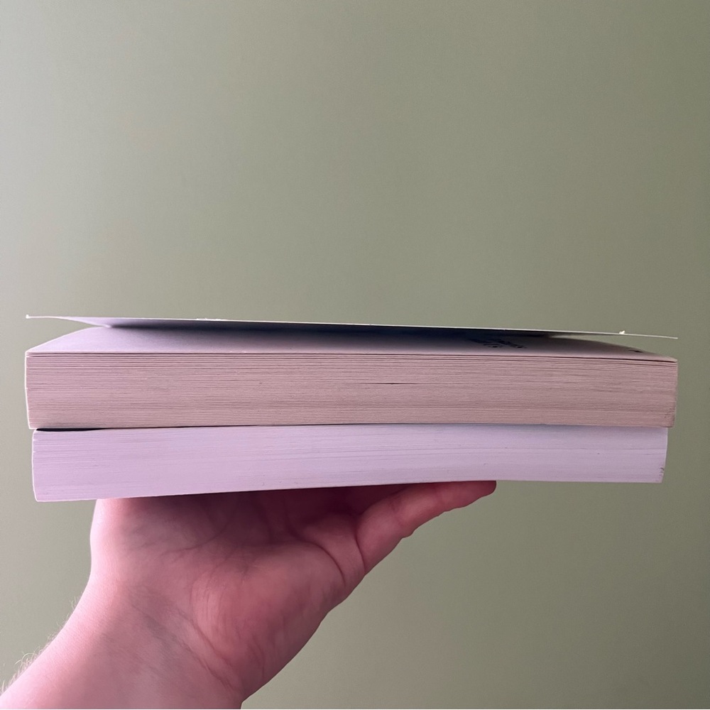 Colleen Hoover Book Set - Picture 11 of 12